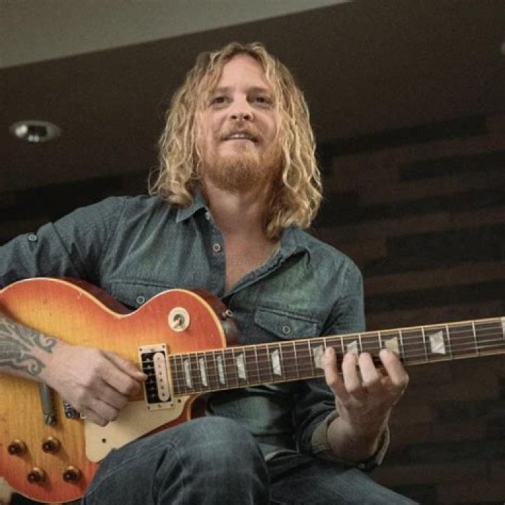 11 Things you need to know about American Musician Justin Derrico