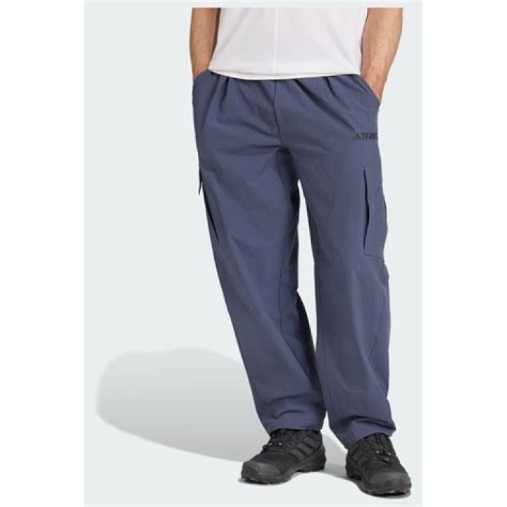 Chris Hipkins’s Daughter Is In Hospital: What Happened To New Zealand Prime Minister Daughter?