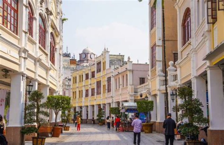 Adeel Akhtar Net Worth Career, Family, Age, Income, Wiki, Bio, All You Need to Know - SarkariResult