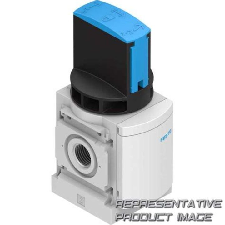 Russ Rapper Ethnic Net Worth, Wiki, Parents, Ethnicity, Religion, Bio, Age, Family And More - SarkariResult