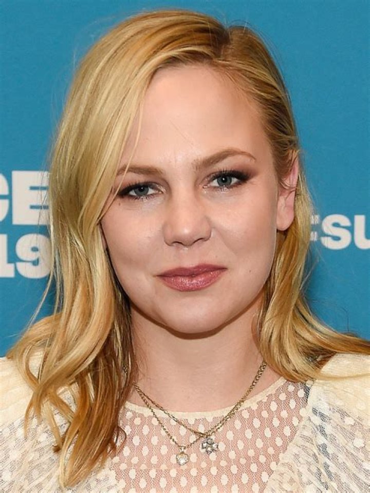 Adelaide Clemens Height, Weight, Measurements, Bra Size, Shoe Size