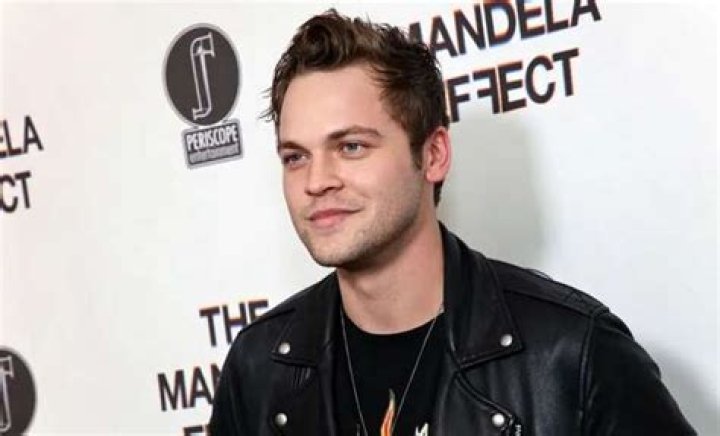 Alexander Calvert Net Worth