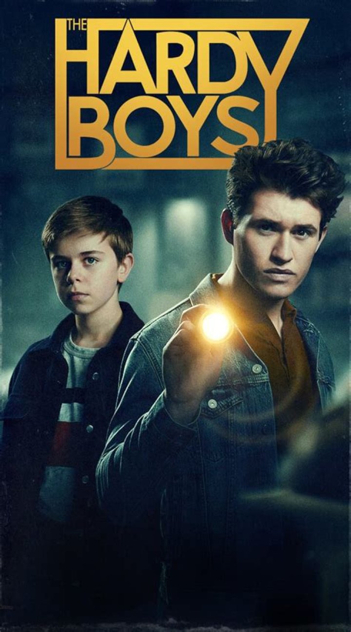 Alexander Elliot Age: 10 Facts On The Hardy Boys Actor