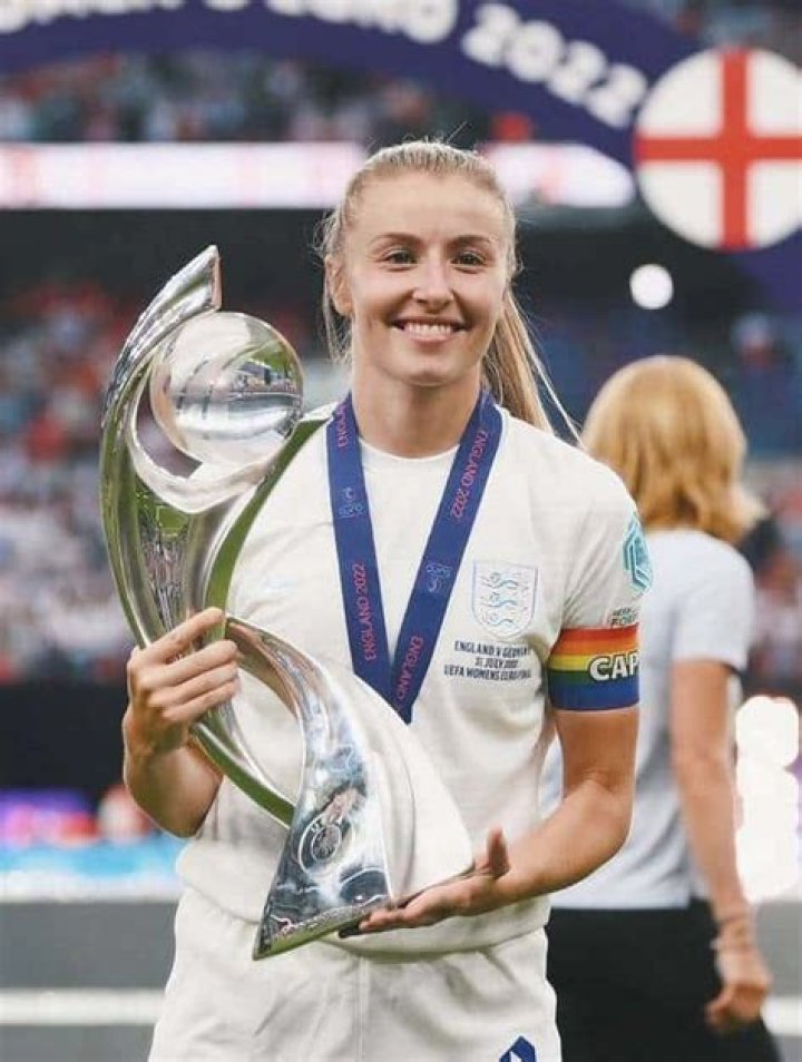 Amalia Williamson Height, Weight, Net Worth, Age, Birthday, Wikipedia, Who, Nationality, Biography