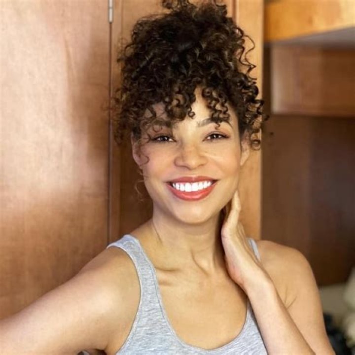 Amanda Payton Height, Weight, Net Worth, Age, Birthday, Wikipedia, Who, Instagram, Biography