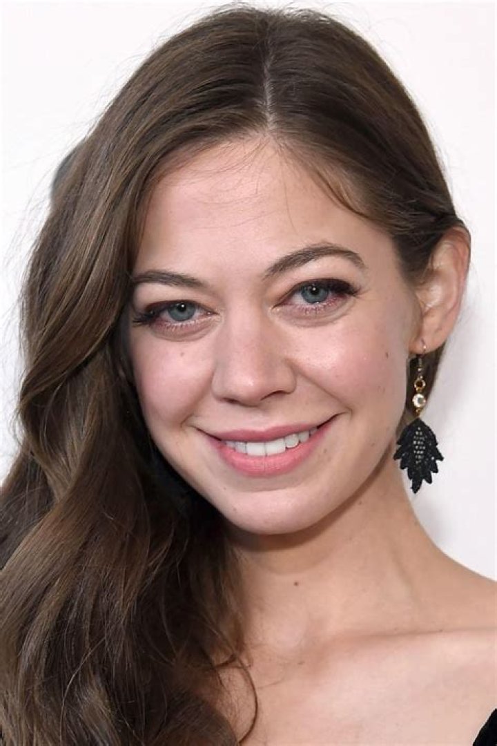 Analeigh Tipton Height, Weight, Measurements, Bra Size, Shoe Size