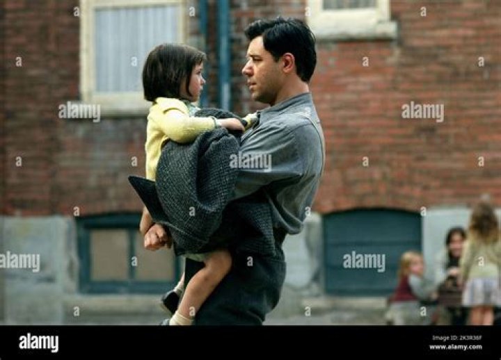 Ariel Waller Net Worth