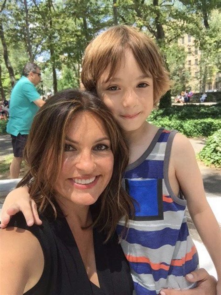 Azhy Robertson Height, Age, Family, Biography, Wiki, Net Worth