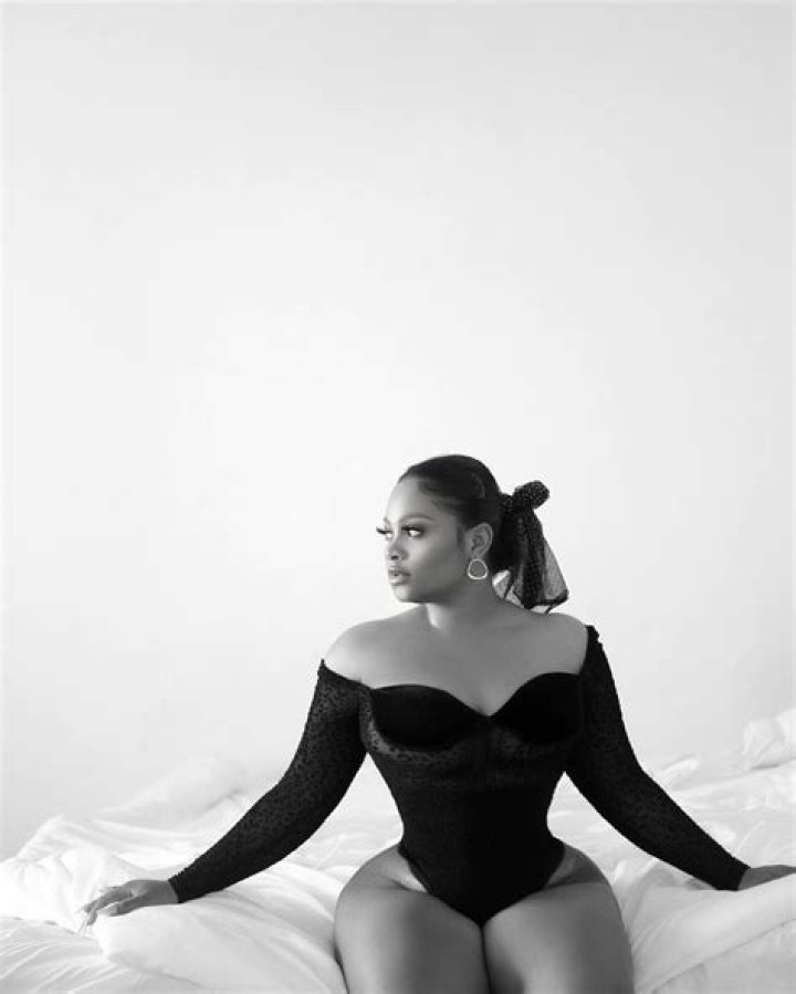 
BBNaija’s Tega Dominic stirs reactions as she flaunts her bare b#tt in raunchy photos 