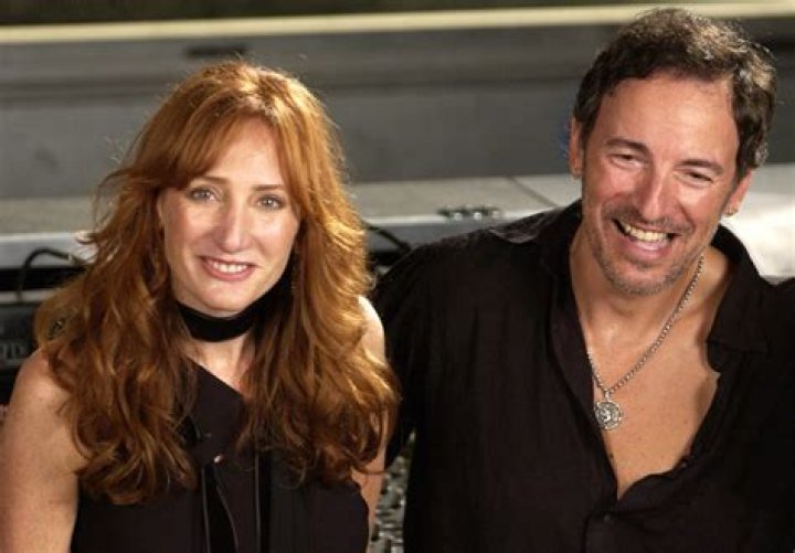 Bruce Springsteen: Wife, net worth, tattoos, smoking & body facts