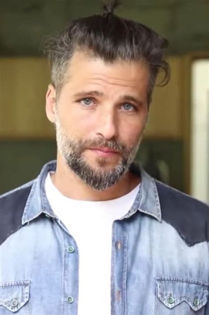 
Bruno Gagliasso Height, Weight, Net Worth, Age, Birthday, Wikipedia, Who, Nationality, Biography 