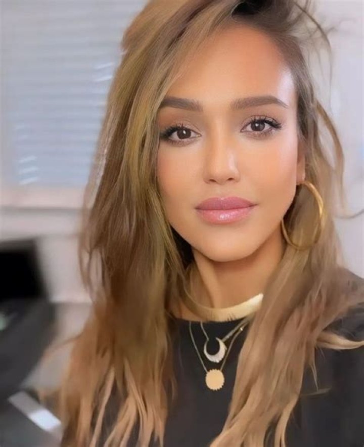 
Caitlyn Rae Height, Weight, Net Worth, Age, Birthday, Wikipedia, Who, Nationality, Biography 