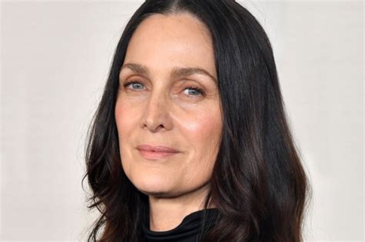 Carrie-Anne Moss Height, Weight, Net Worth, Age, Birthday, Wikipedia, Who, Instagram, Biography