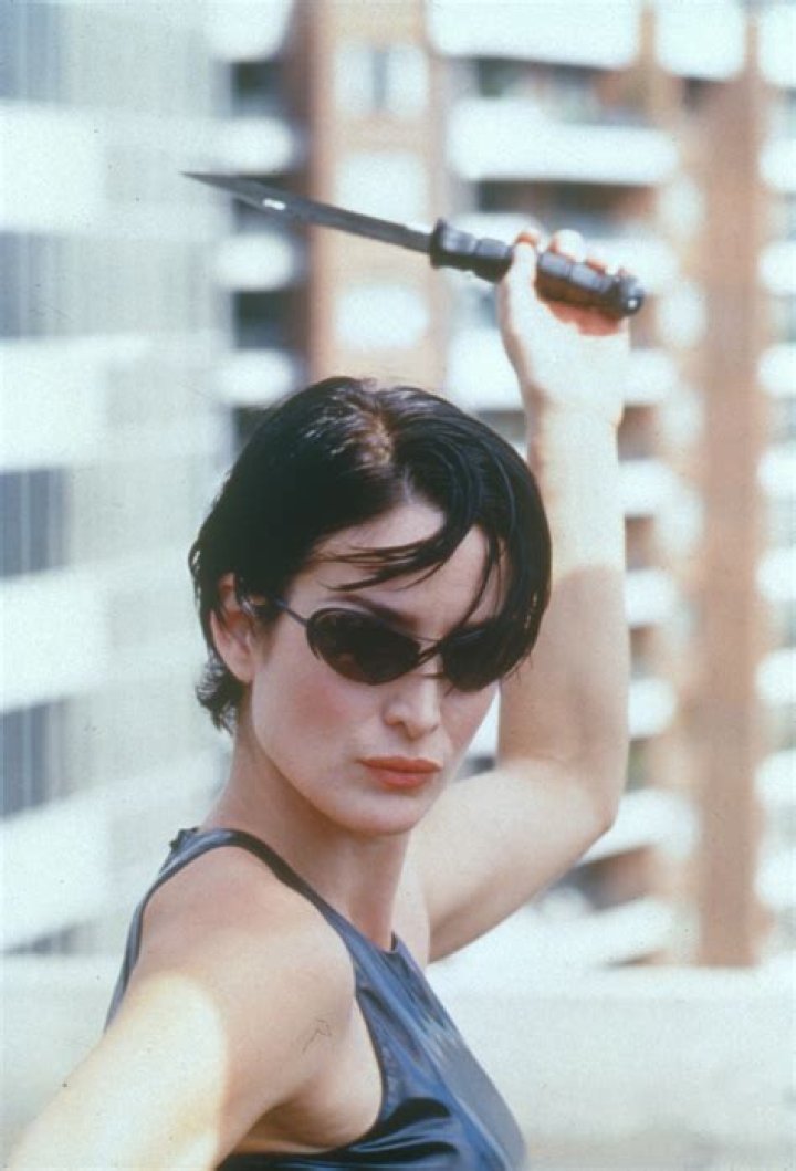 Carrie-Anne Moss Height, Weight, Measurements, Bra Size, Shoe Size