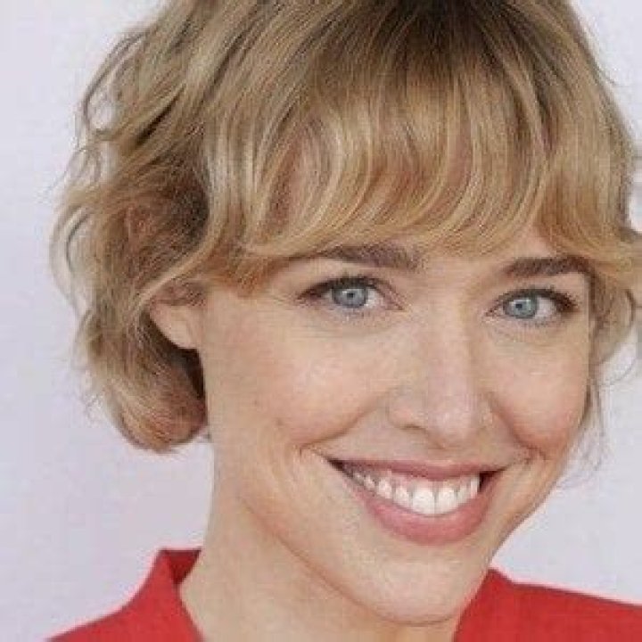 Carrie Barrett Net Worth