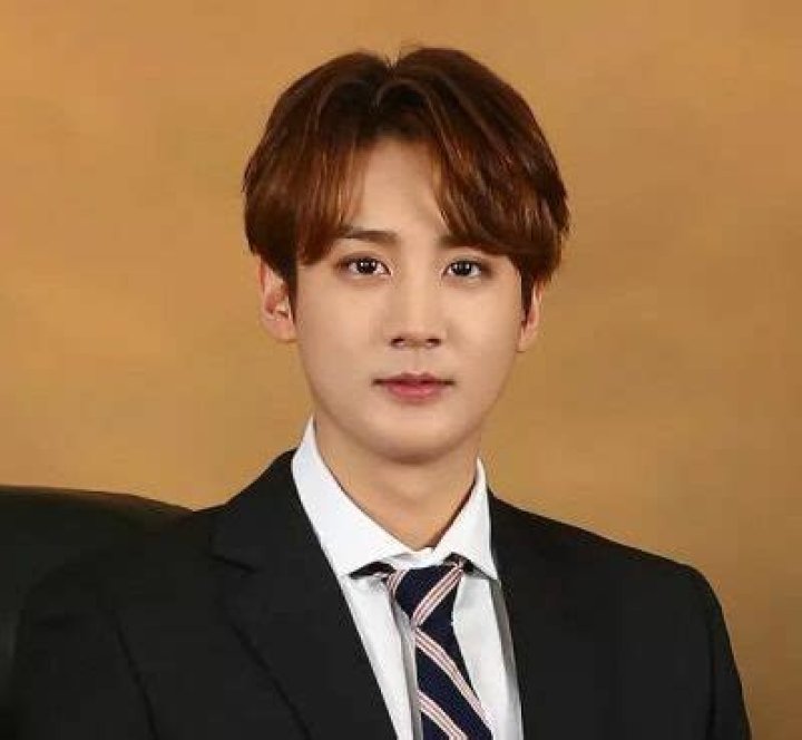 
Chunji Of TEEN TOP Has Released The Tracklist For His First Solo Album “Too Late” 