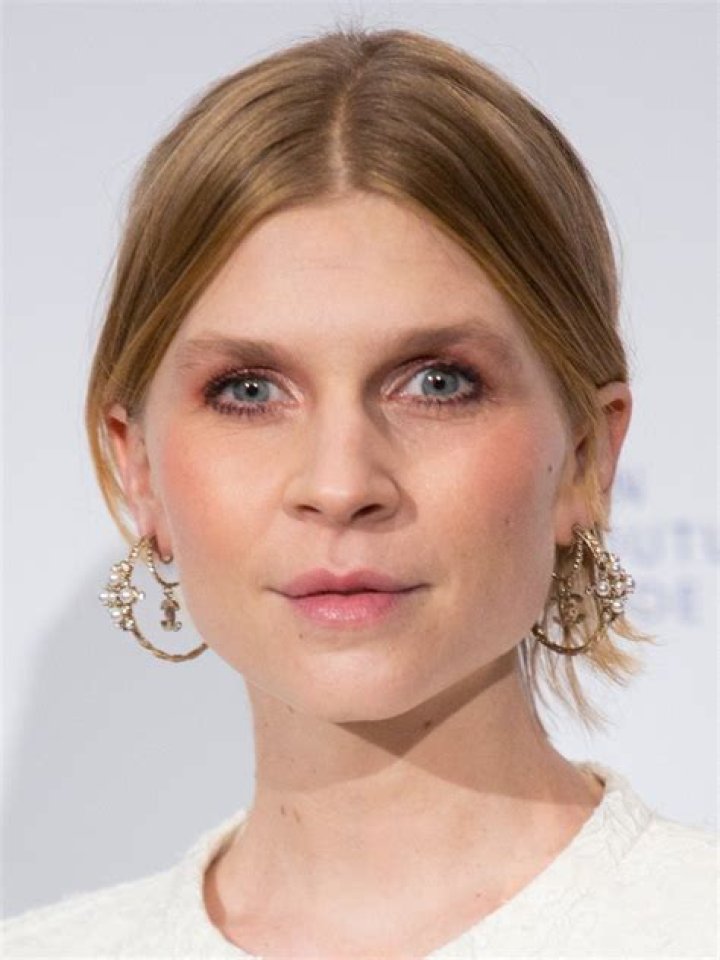 Clemence Poesy Height, Weight, Measurements, Bra Size, Shoe Size
