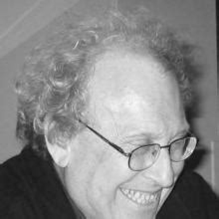 Dan Almagor Net Worth