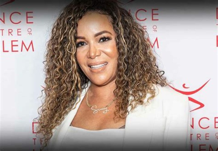 Danna Paola (Actress) Wiki, Bio, Age, Height, Weight, Measurements, Boyfriend, Net Worth, Facts