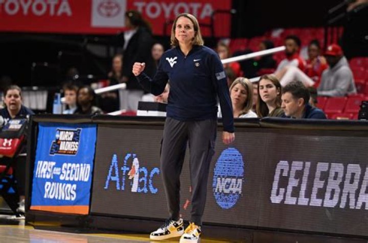 
Dawn Plitzuweit Salary, How Much Money Is The Coach Making A Year? 