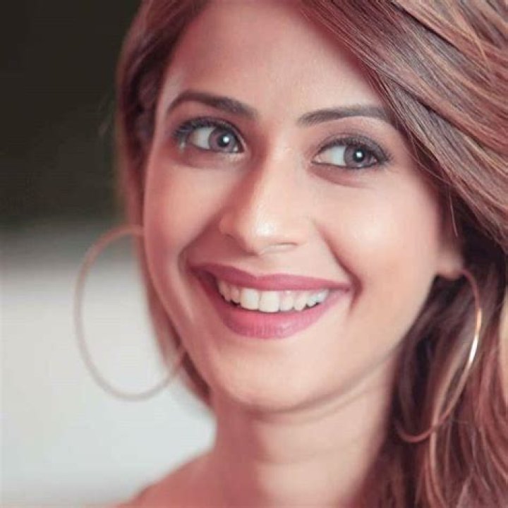 
Deepa Jhangiani Height, Weight, Net Worth, Age, Birthday, Wikipedia, Who, Nationality, Biography 