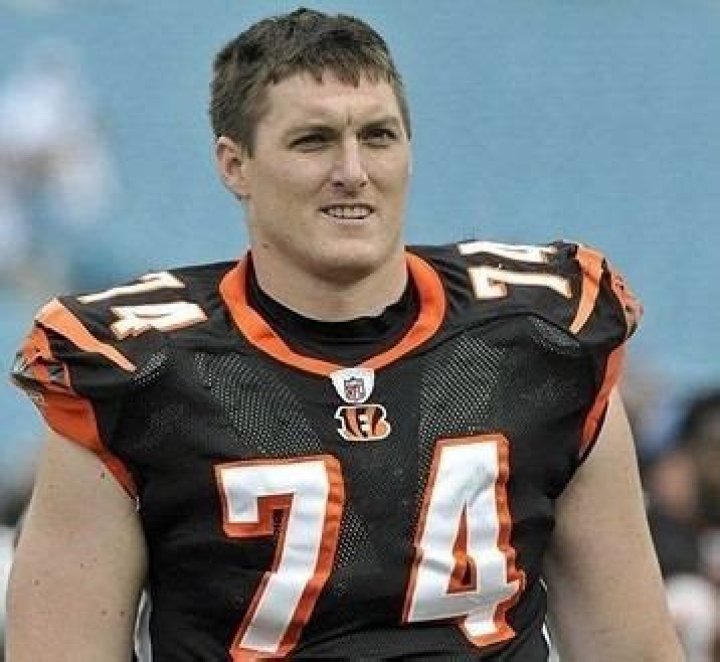 Dennis Roland (American football coach)