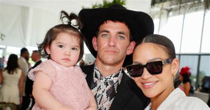 
Does Cassie Have A Baby In Euphoria Or Is She Still Pregnant? Child News Of Sydney Sweeney Character 