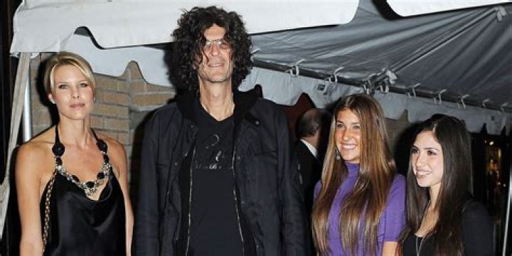 
Emily Beth Stern – Inside the Life of Howard Stern’s Eldest Daughter 