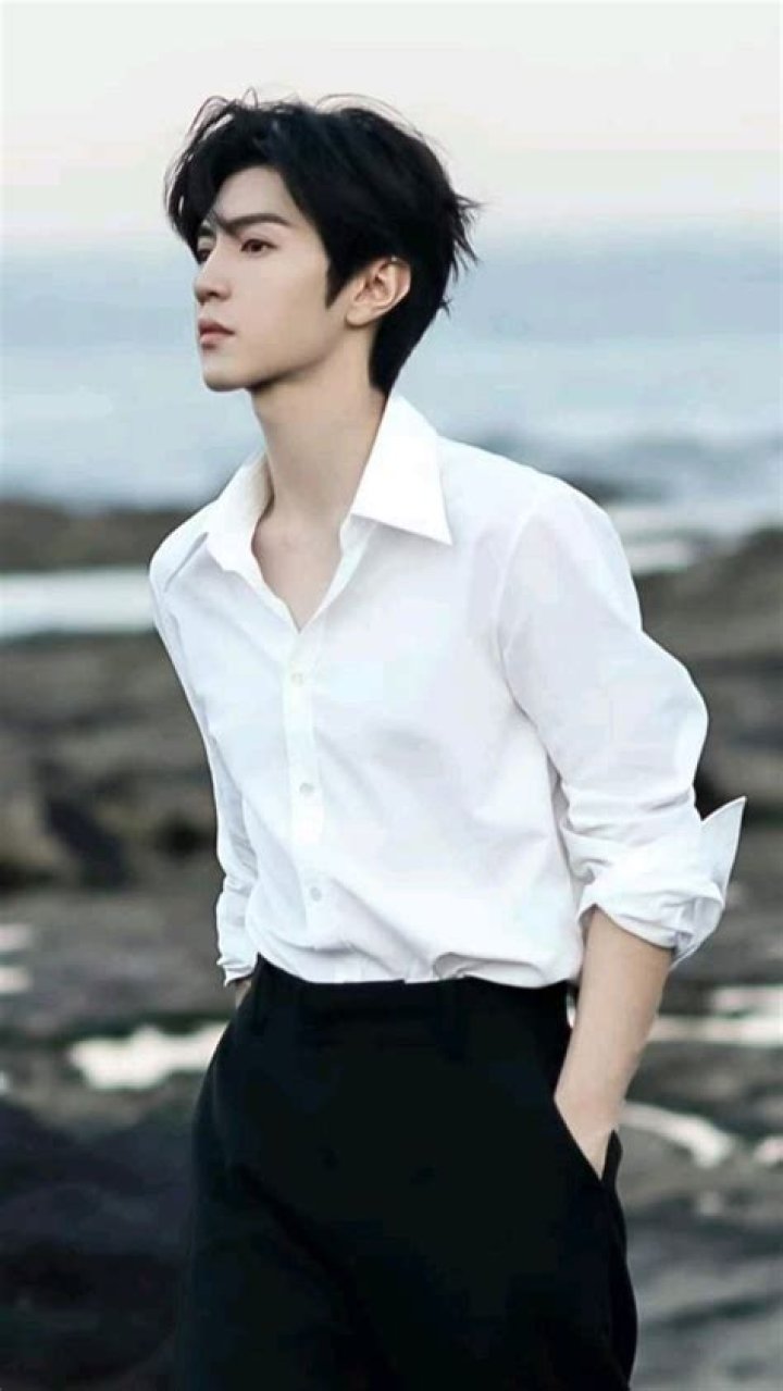 Eric Yuan Height, Weight, Net Worth, Age, Birthday, Wikipedia, Who, Instagram, Biography