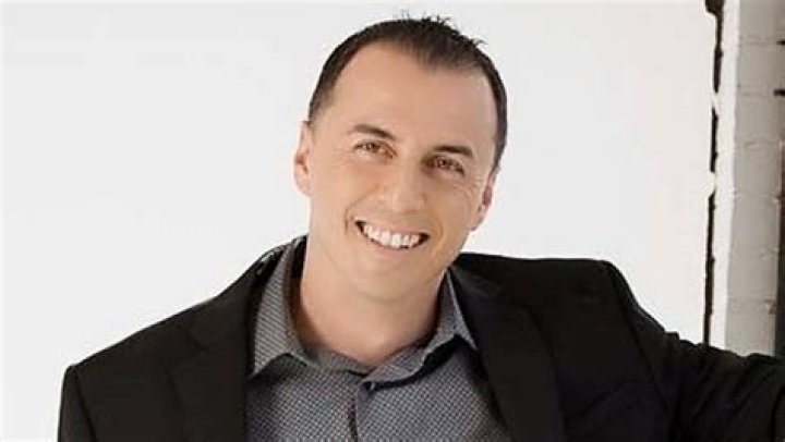 Esteban Solis Bio, Wiki, Age, Family, Wife, KABB Fox 29, Salary, Net Worth and Height