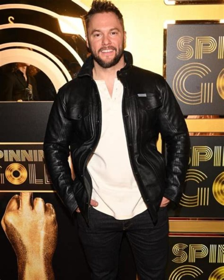 Everett Andres Height, Weight, Net Worth, Age, Birthday, Wikipedia, Who, Nationality, Biography