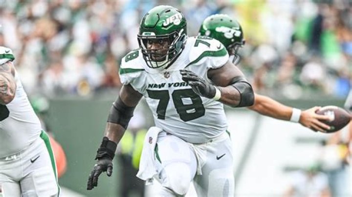 Greg Gaines Salary, Net Worth, College, Number, PFF, Contract, Height, 40 Time