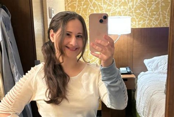 
“He Is Trying To Do Collateral Damage” Reactions Trail May Edochie’s Countenance As She Reunites With Yul Edochie 