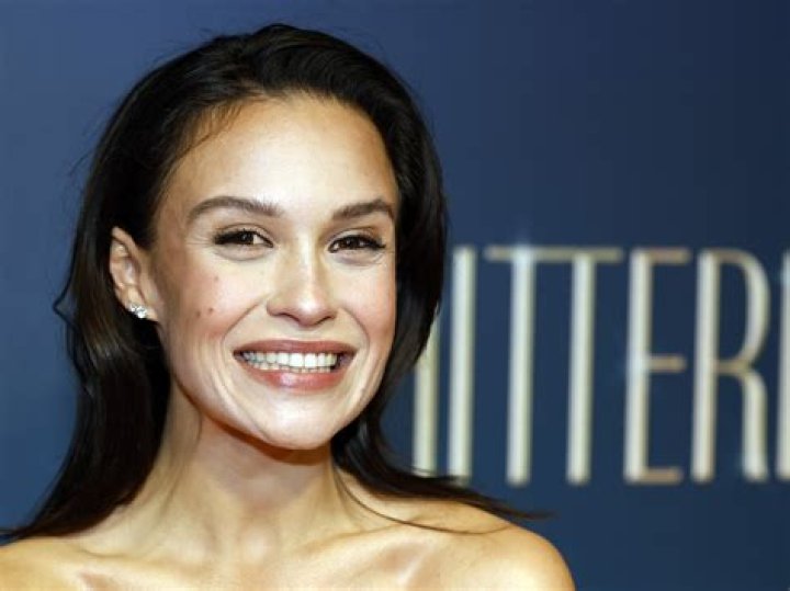 Holly Mae Brood Height, Weight, Net Worth, Age, Birthday, Wikipedia, Who, Nationality, Biography