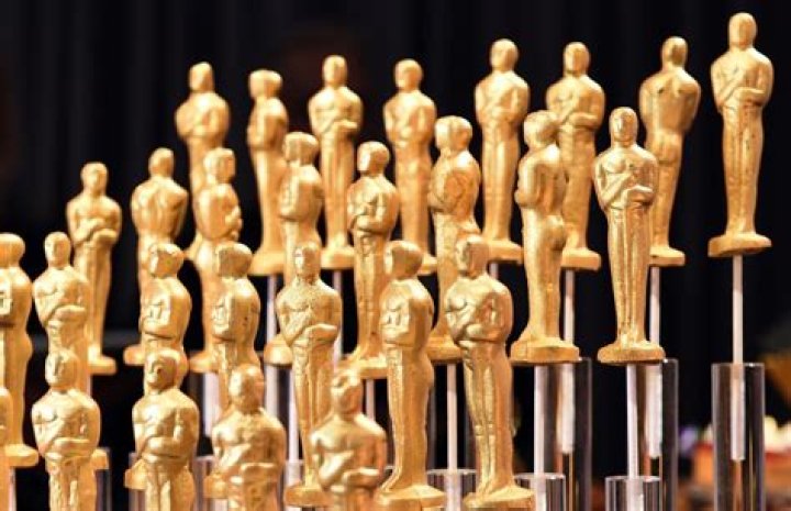 
How much does an Oscar trophy cost? 