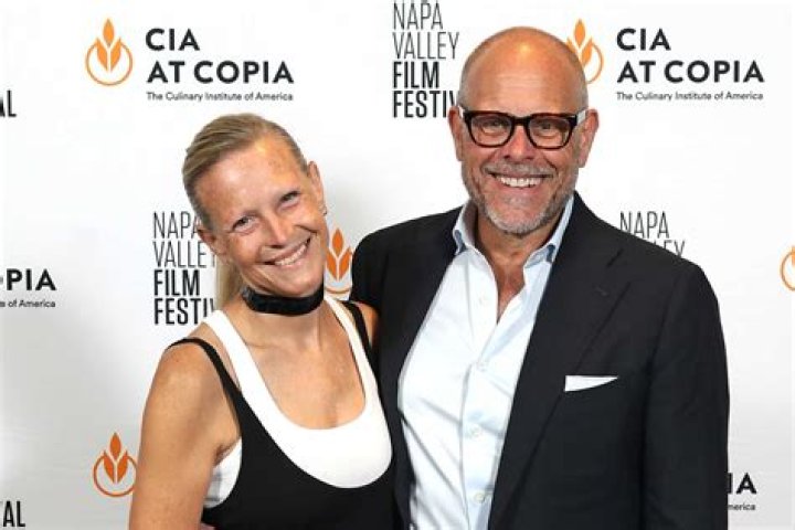 How Old Is Elizabeth Ingram? TV Presenter Alton Brown Wife Bio Explained