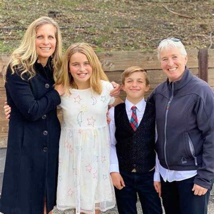 Is Becky Worley Married? Know Becky Worley Net Worth, Wiki, Bio, Partner, Age, Family, and More