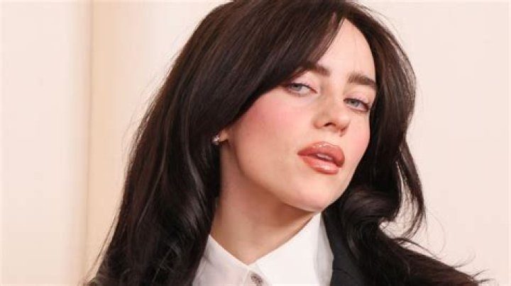 Is Billie Eilish gay? Fans wonder after Jesse Rutherford breakup, Ava Capri link up