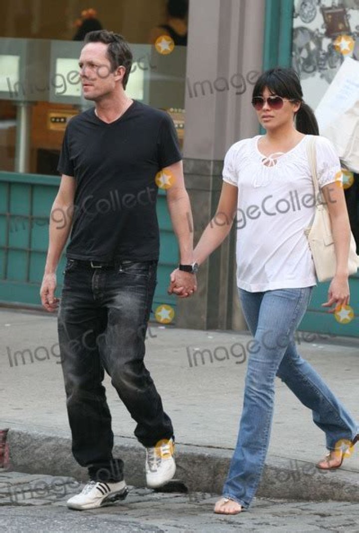 Is Dean Winters Married to Wife? Or Dating a Girlfriend?