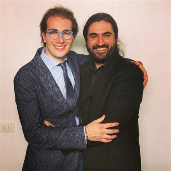 
Is Lorenzo Licitra Fidanzato Gay | Engagement News 