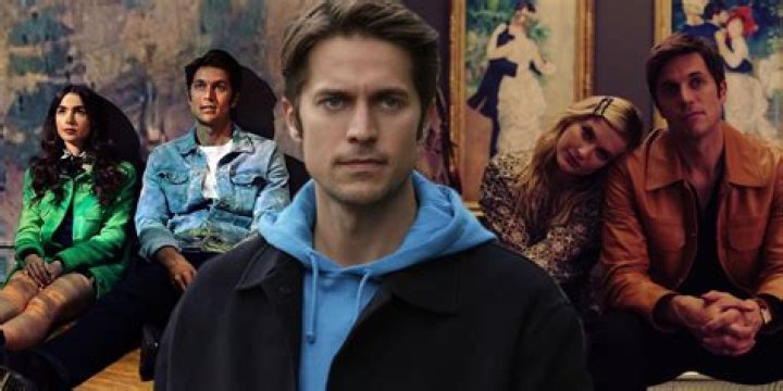 Is Lucas Bravo Gay? Emily in Paris Star’s Sexuality Revealed