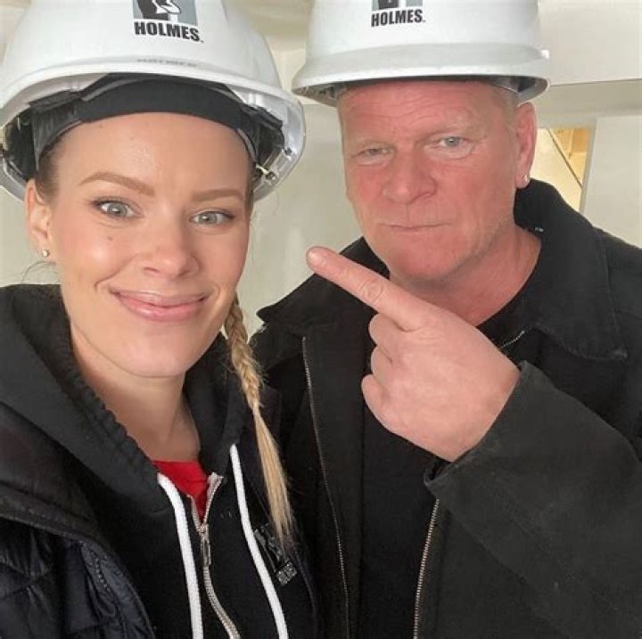 Is Mike Holmes Gay? Relationship Status and Previous Relationships!
