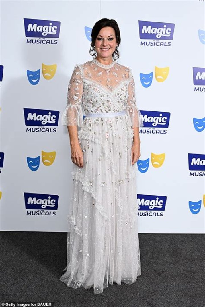 
Is Ruthie Henshall Related To Douglas Henshall? Details On The Shakespeare And Hathaway Actress 