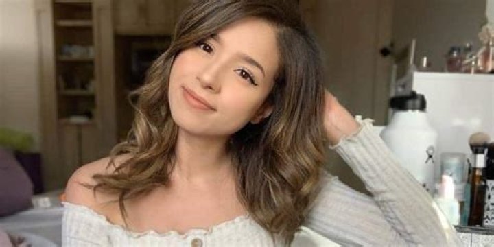 Is Twitch streamer Pokimane Asian? Wiki: Boyfriend, Real Name, Ethnicity, Dating, Height, Net Worth