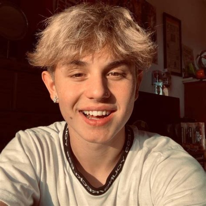 
Jakeyyylee (TikTok Star) Biography, Age, Height, Net Worth 