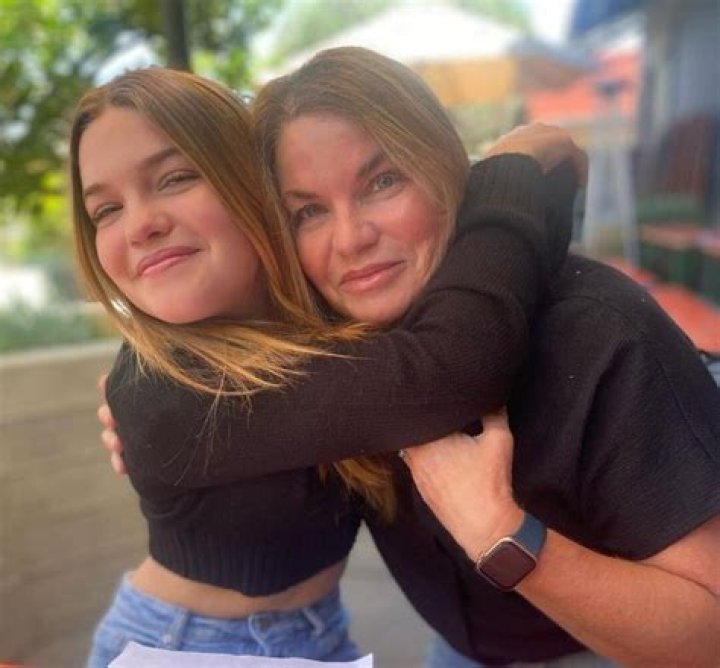 Jen Horsey Height, Weight, Net Worth, Age, Birthday, Wikipedia, Who, Instagram, Biography