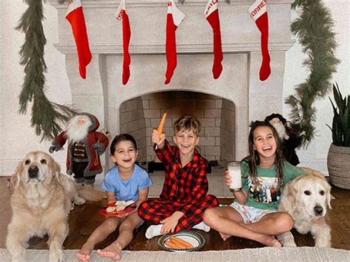 
Jessie James Decker Took Son Forrest, 4, on ‘Mom-Son Date’ to See ‘Elvis’ : ‘He’s Such a Big Elvis Fan’ 