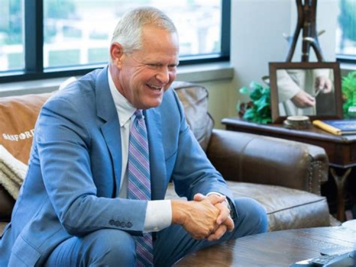 
Joe Krabbenhoft Height, Weight, Net Worth, Age, Birthday, Wikipedia, Who, Nationality, Biography 