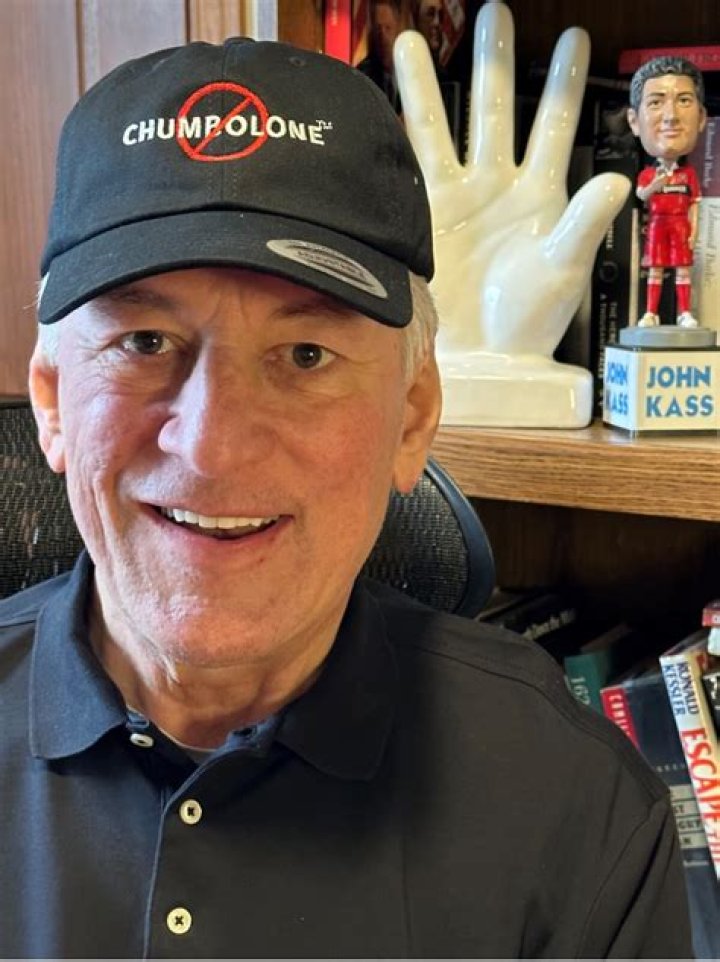 John Kass Biography, Age, Chicago Tribune, Podcast, Columns, Articles, Crypt Keeper and Net Worth