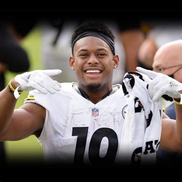 Juju Smith Schuster Height, Weight, Net Worth, Age, Birthday, Wikipedia, Who, Nationality, Biography